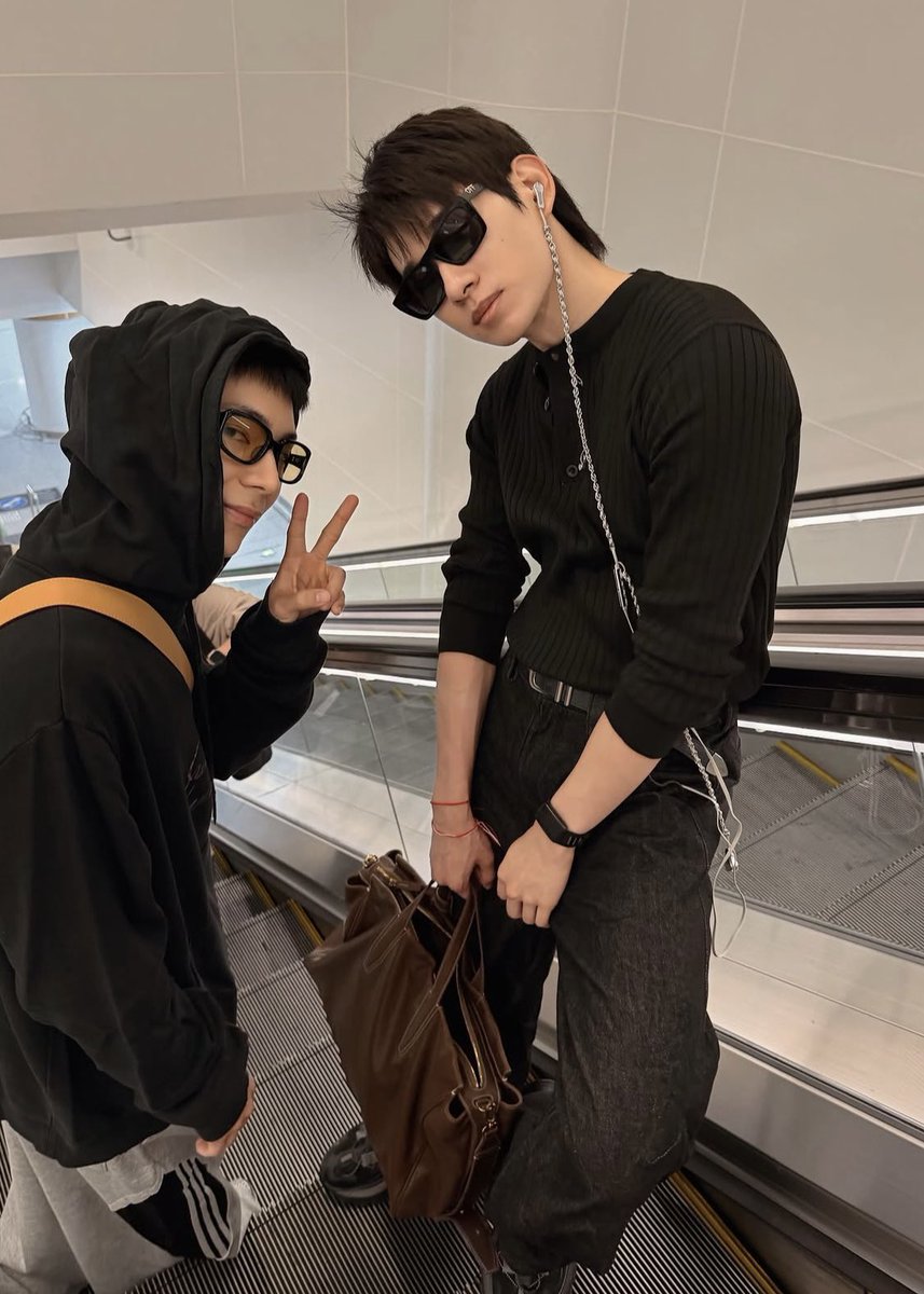 galaxygracewu's tweet photo. ตะเอ๋~ เหมียวๆโผล่😸✌🏻! https://t.co/Q1ttLPsdy5