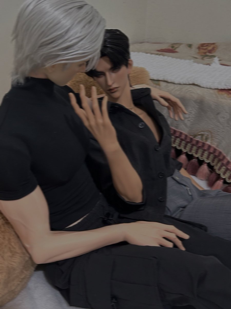 Xsha78's tweet photo. 凜🩵冥💜
(甜甜的😘)

#boyslove #bl #BL 
#yaoi #doll #bjd https://t.co/JD1j7h9eyB