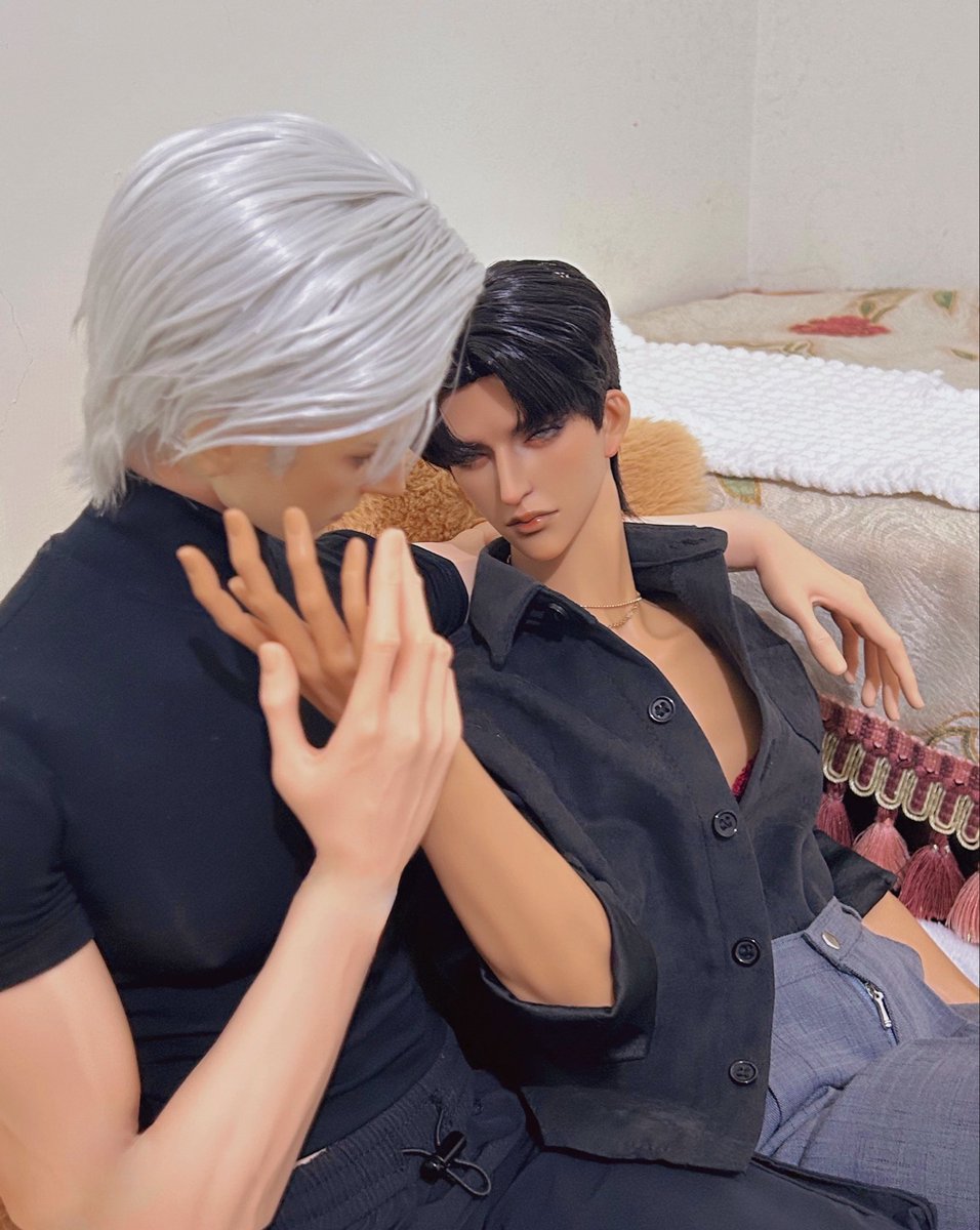 Xsha78's tweet photo. 凜🩵冥💜
(甜甜的😘)

#boyslove #bl #BL 
#yaoi #doll #bjd https://t.co/JD1j7h9eyB