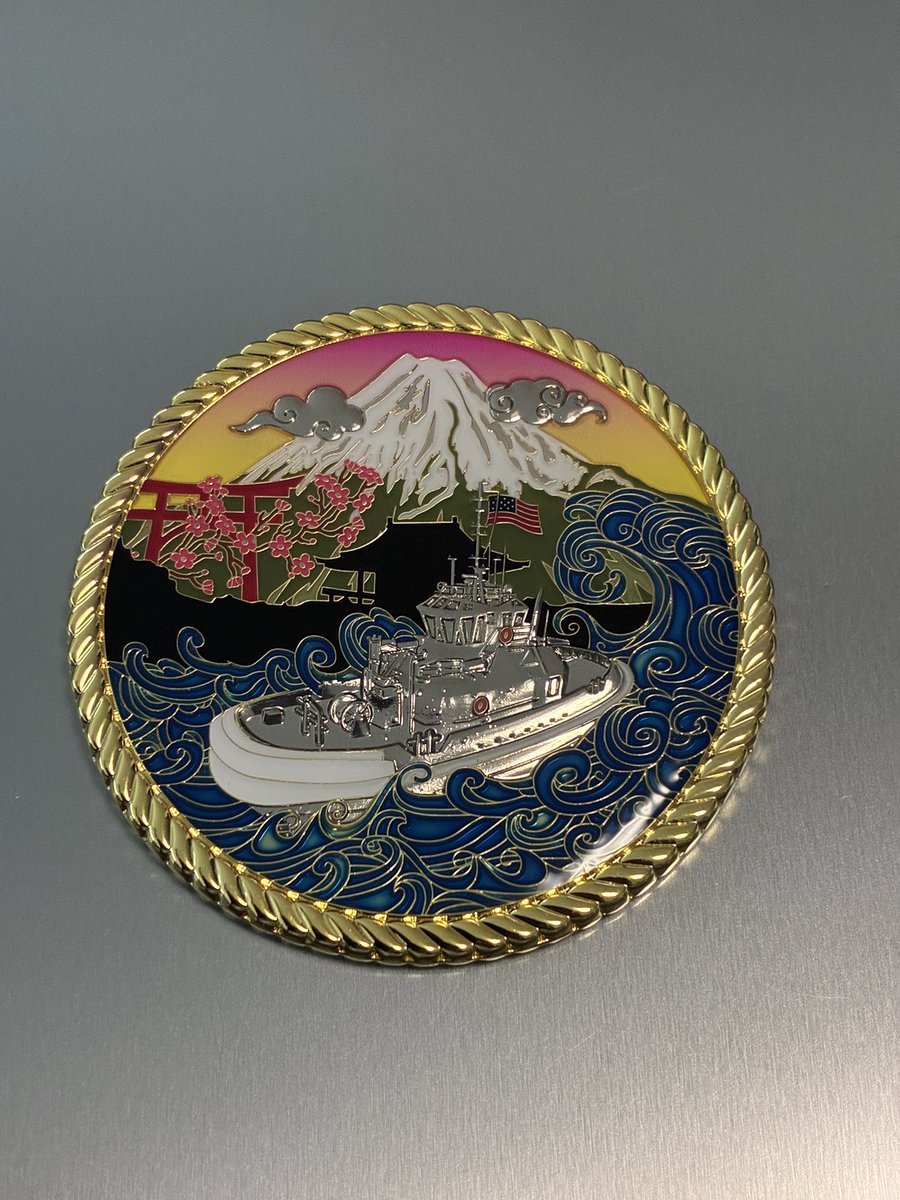 アメリカ海軍 横須賀米軍基地 タグボート #チャレンジコイン こちらは