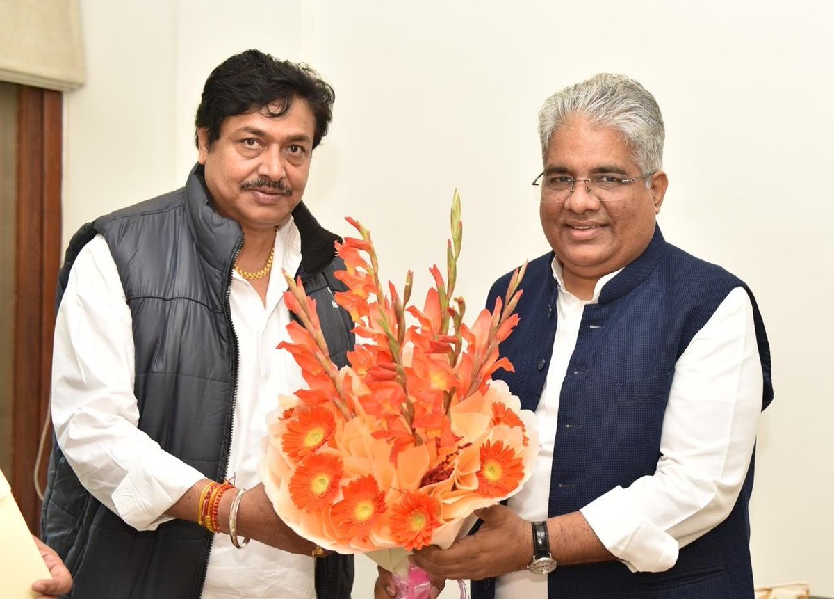 RSodala's tweet photo. केंद्रीय पर्यावरण, वन एवं जलवायु परिवर्तन मंत्री श्री @byadavbjp जी को जन्मदिन की हार्दिक शुभकामनाएं।

मैं ईश्वर से आपके उत्तम स्वास्थ्य एवं दीर्घायु की कामना करता हूं। https://t.co/VpHoPdTSqS