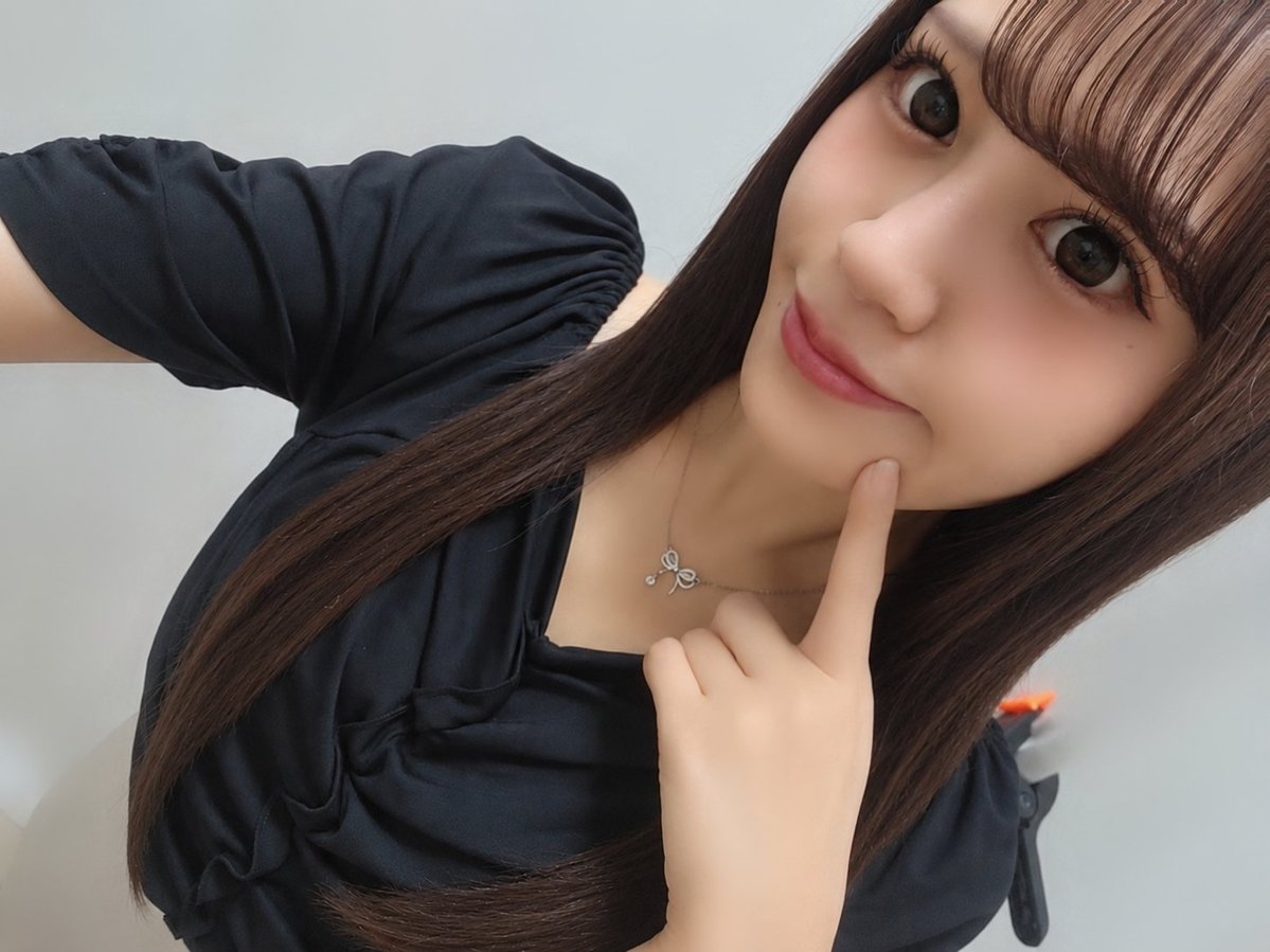mio_kanasaka's tweet photo. ミケフク撮影でした
今回はストレートヘアです🎀💭 https://t.co/mu9H50qGGK