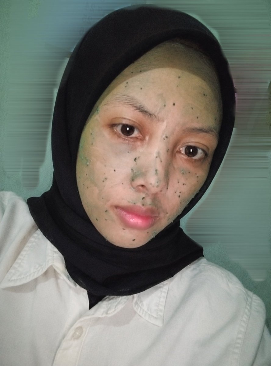 sctellar's tweet photo. Nemuin masker yang bisa buat deep Cleansing itu bermanfaat banget soalnya buat membersihkan kotoran, debu, dan sisa makeup hingga ke dalam pori-pori 🥹

#Beautybychintaa https://t.co/cg69HV8BSm