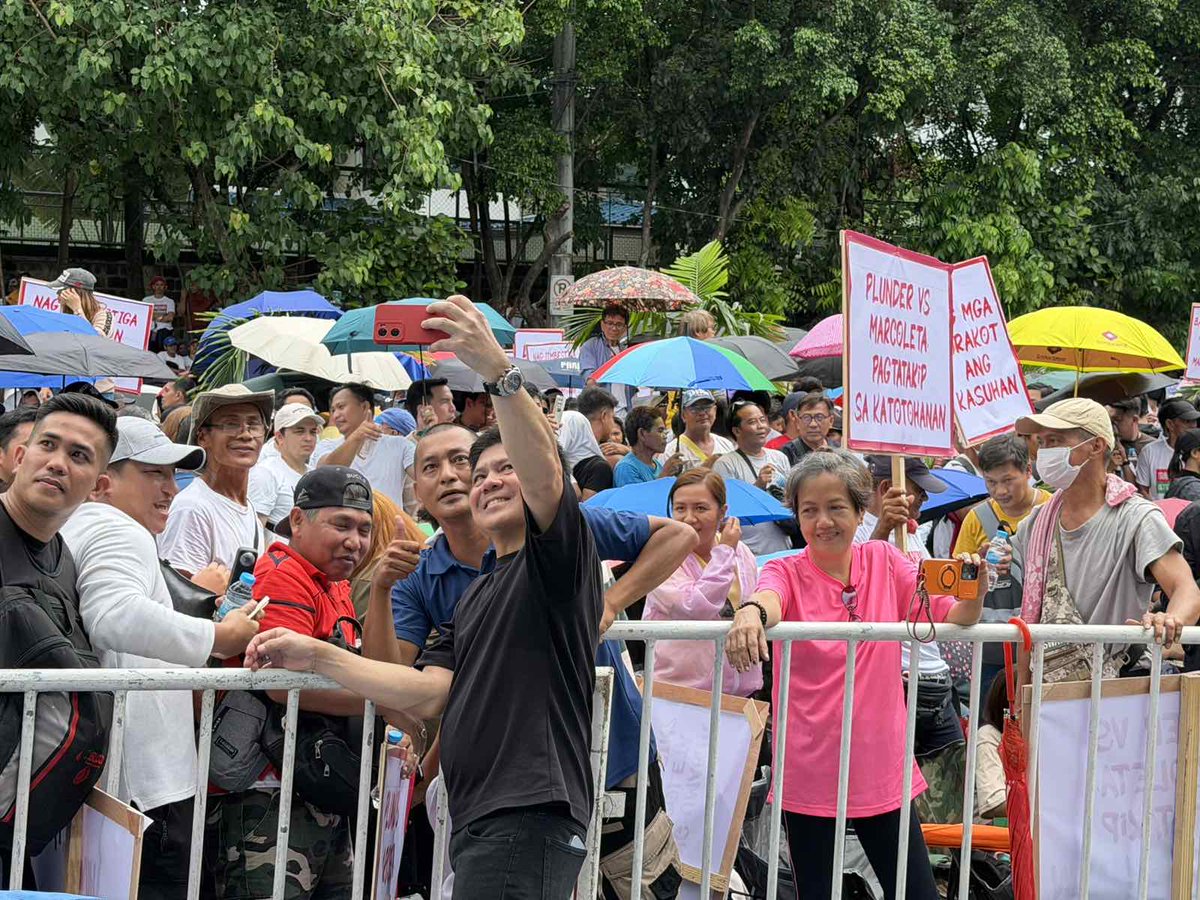 LOOK: Several Duterte Aligned personalities were spotted at the EDSA ...