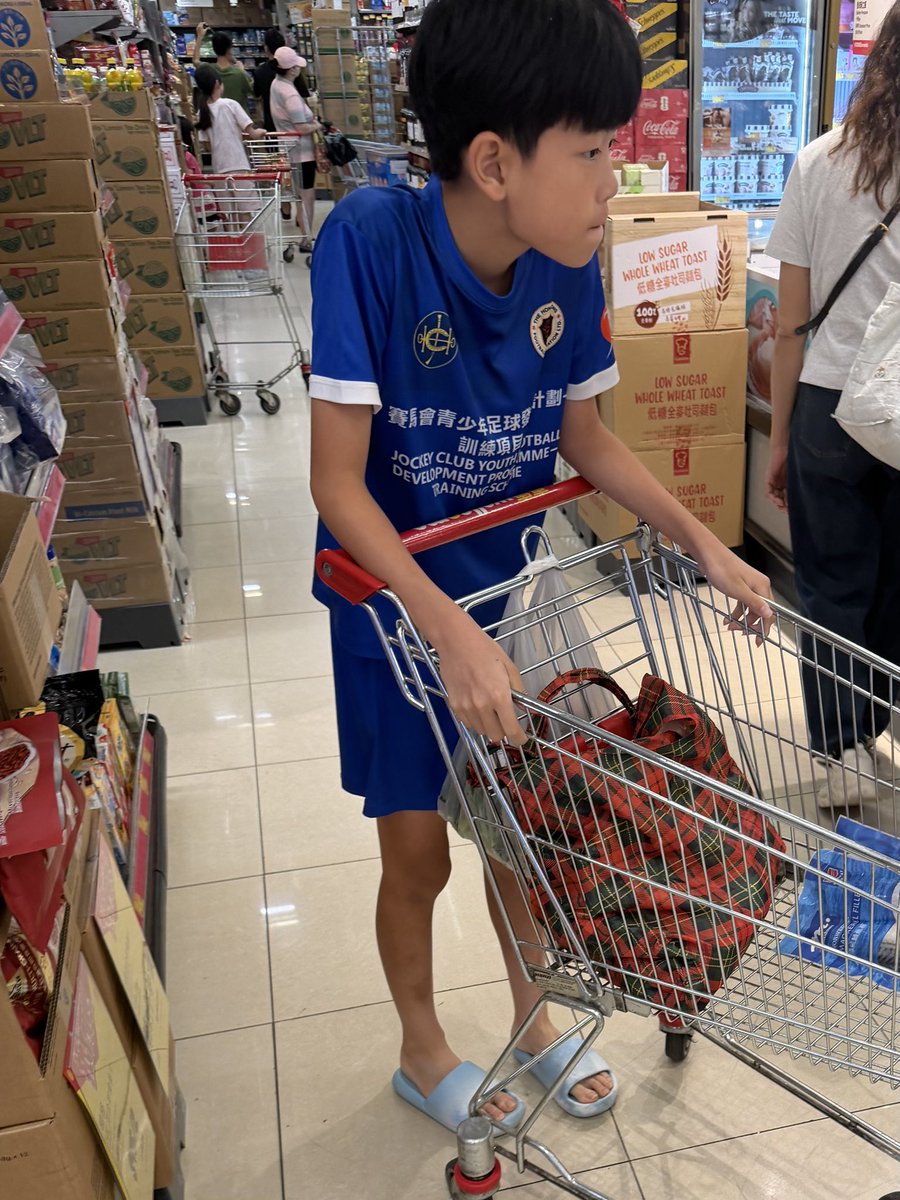 carson247fun's tweet photo. 足球⚽️青訓弟弟 https://t.co/XmmdUdTDO7