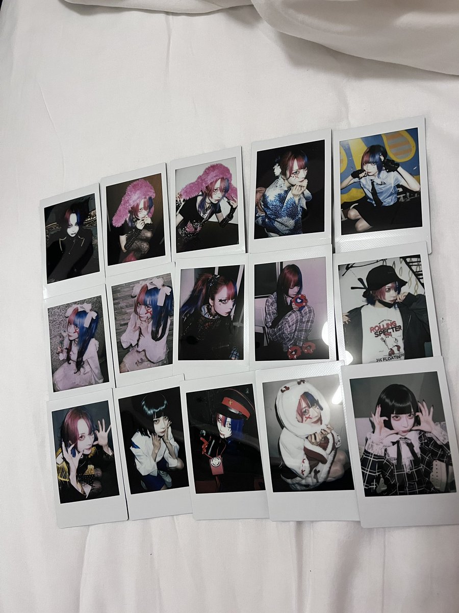 trhk402's tweet photo. マーキュロ ランチェキ 交換

譲🩵or定価
求💙🤍

🟡は交換のみです。

本日延長特典会手渡し可能です。
または7/4定期公演も大丈夫です。
よろしくお願いいたします https://t.co/k4UcAyq9dB