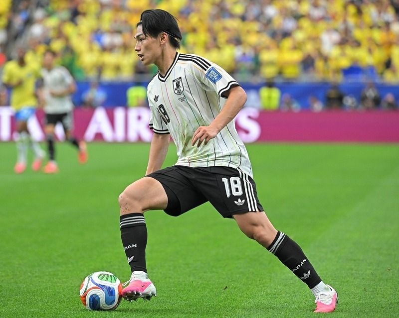 weeklysd's tweet photo. 🇯🇵日本代表🇯🇵 

「今日の僕は仕事を全うできなかった」ブラジル戦で不発。個でゴールをこじ開けられるように。上田綺世は強く思う「そうならなきゃいけない」【日本代表】 
https://t.co/8yFpEysN2F https://t.co/RuNQbVCvKK