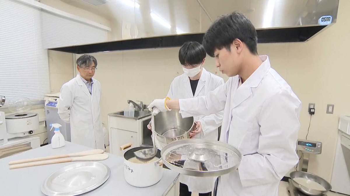rkbnews4ch's tweet photo. JUST IN!! 新着記事
⠀ /／
🗣”クサウマ”豚骨ラーメンは発酵食品だった
　スープの中に35億年以上前から存在する古細菌「スルフォボコッカス」発見
　専門家がDNA解析
   \＼
もっと見る 👇👇
📰https://t.co/zDWB0b5OVY

福岡名物の一つ豚骨ラーメンには独特のにおいがありますが、意外なことに何がにおいの原因なのか、分かっていなかったそうです。
このほど研究者がつきとめた原因はなんと30億年以上前から地球に存在するとされる古細菌で、あのクサウマのスープは発酵食品だということです。