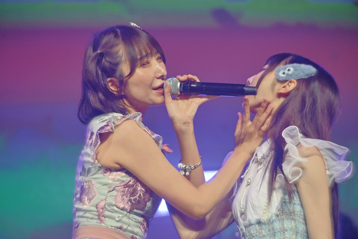 今日のみすずちゃん&ゆまちゃん 表情と手つきがセクシー💕 #道玄坂69