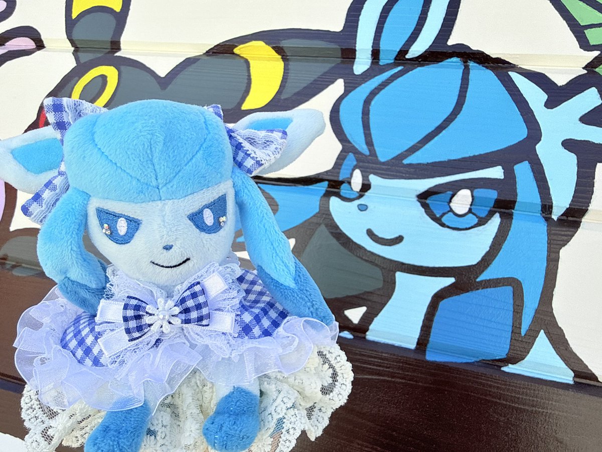 ppp__chaan's tweet photo. 一生懸命走るグレイシアも
笑顔がかわいいグレイシアも
バトルで頑張るグレイシアも
オシャレなグレイシアも

全部全部だいすきだよ(  ´͈ ᵕ `͈ )🩵
これからもたくさん思い出つくろうね！

#キミにあえた @pokemoncenterPR https://t.co/UdHw4t07we