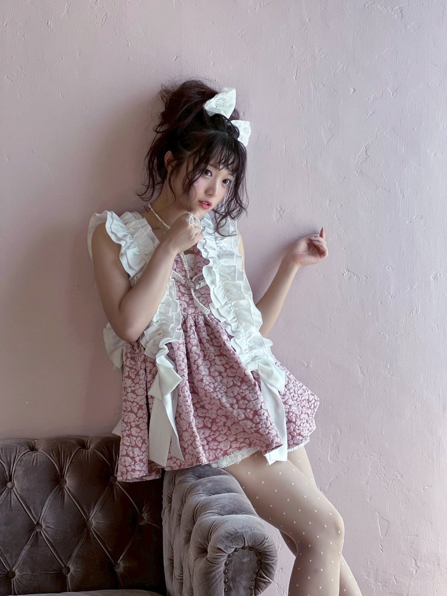 hinano_sak122's tweet photo. 撮影中オフショ📸🎀 https://t.co/KLkplXLjhm