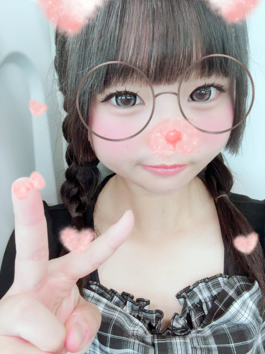 root_lve's tweet photo. メイク盛れたので載せちゃいます😻 https://t.co/SEoYqtwdZJ