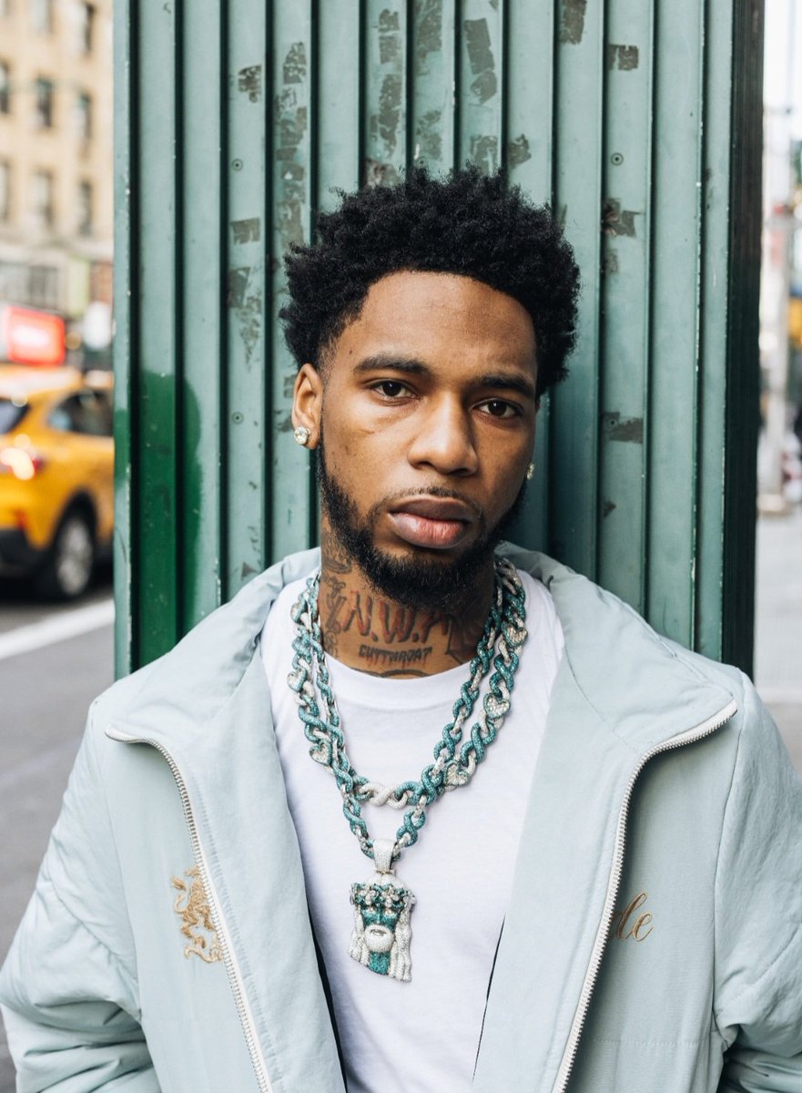 TheProfHHI's tweet photo. Mr. Glock è un brano, estratto da Yellow Tape, di Key Glock.
Singolo pubblicato il 17 gennaio 2020, prodotto da Sledgren..
#rap #hiphop #musica #KeyGlock https://t.co/VRarAIFahn