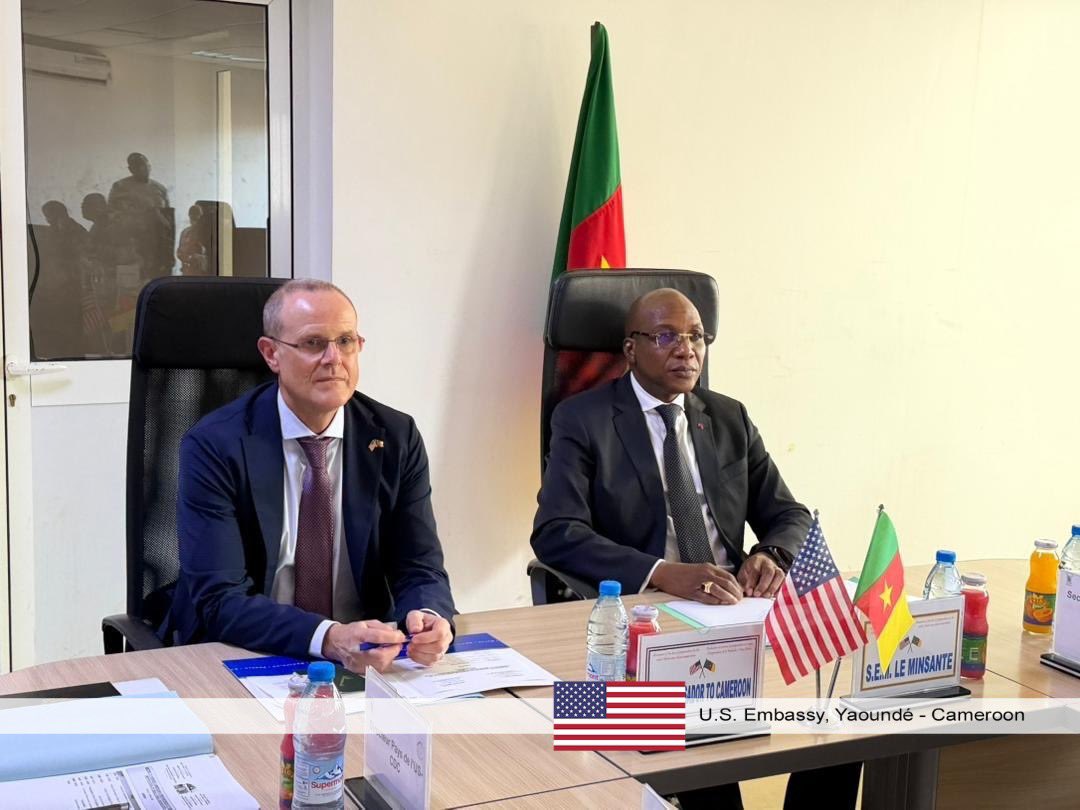 USEmbYaounde's tweet photo. U.S. Chargé d’Affaires a.i. John G. Robinson met with Minister of Public Health Dr. Manaouda Malachie and key health partners at the Public Health Emergency Operations Center in Messa, Yaoundé, to review Cameroon’s Ebola preparedness.

The discussion focused on progress, gaps, coordination, and the resources and technical support needed to strengthen national readiness.

Ebola preparedness helps ensure rapid detection, isolation, and treatment—protecting communities, preserving health systems, and reducing the risk of broader regional disruption.

The United States remains committed to supporting Cameroon’s efforts to strengthen health security and save lives. 🇺🇸🫱🏼‍🫲🏾🇨🇲

#USinCameroon #HealthSecurity #EbolaPreparedness #GlobalHealth #PublicHealth #CDC 
@MinsanteCMR @CDCGlobal