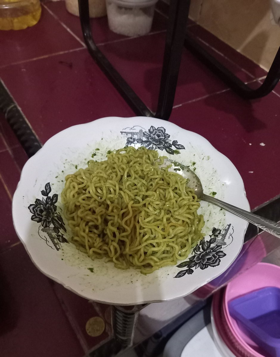 vulluck's tweet photo. asikkkk mie yg dicari2 dan sempet hilang sudah muncul kembaliii😋 @Indomielovers https://t.co/ZpDH7jvLPa