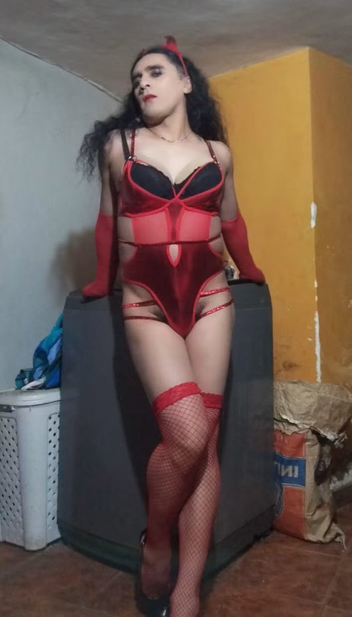 kittygoddes18's tweet photo. Faggot who likes to model her lingerie🔥#goddes #piggys #humillación #🐷 https://t.co/sHBhKrZTPI