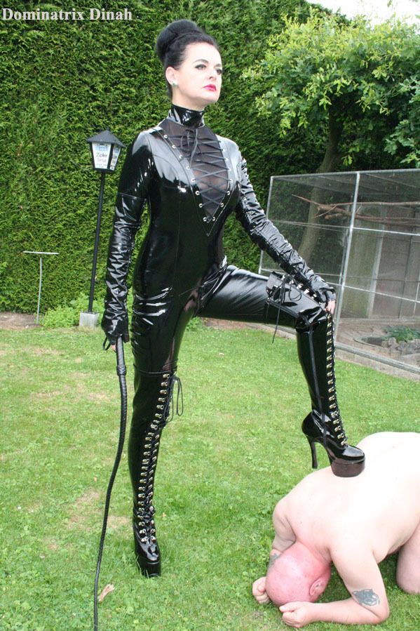 I specialize in slave training, including anal training, CEI, leather, nylon, foot fetish, Femdom teasing and enjoy playing with My boys. https://t.co/ankswC7lC3 https://t.co/EcTUfpcgoz