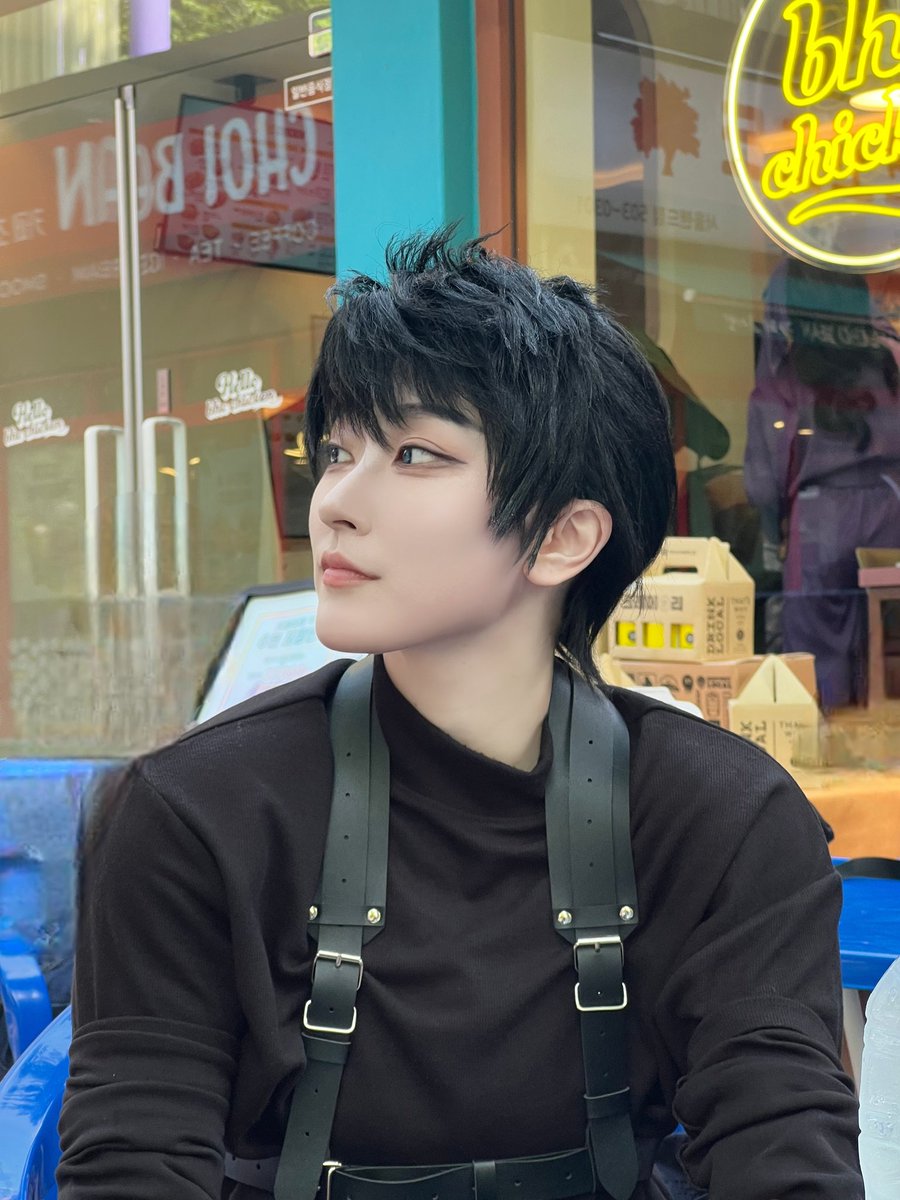 A11_M0M0's tweet photo. #괴담출근 #cosplay 

🌙😶 https://t.co/0nw0kqfr3F