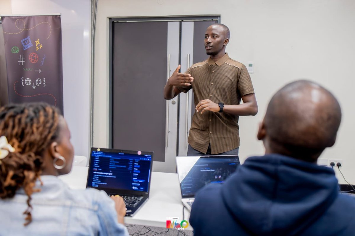 GDG_Nairobi's tweet photo. @MegweMwang52150 led a session on : Geospatial Reasoning over Earth Engine
#googledevelopergroup #gdgnairobi #geospatial #earthengine https://t.co/ZSzfADFdTq