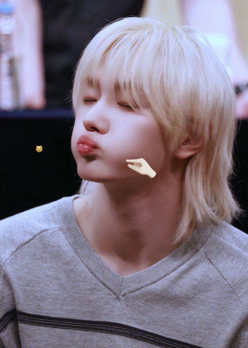 summho904's tweet photo. 아 내 물만두 너무 커여웅/// https://t.co/8LZcmh3nPO