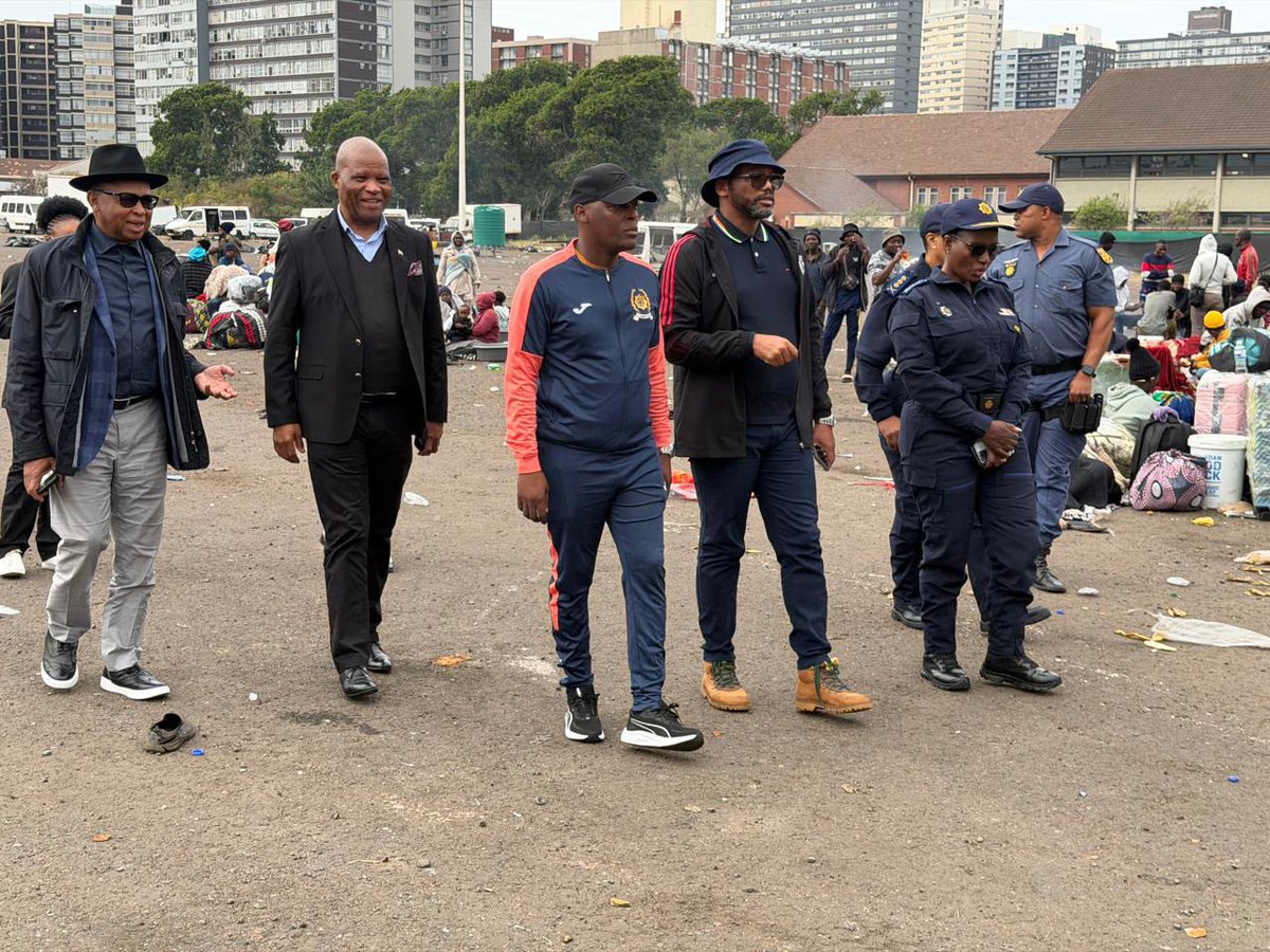 deptoflabour's tweet photo. [Happening Now]

 This morning, Deputy Minister Jomo Sibiya has joined Deputy Minister of Police, Mr. Cassel Mathale and Deputy Minister of COGTA, Dr. Dickson Masemola and KZN SAPS Leadership, for an assessment of the state of readiness ahead of today's planned marches. https://t.co/f9JDGIVSvf
