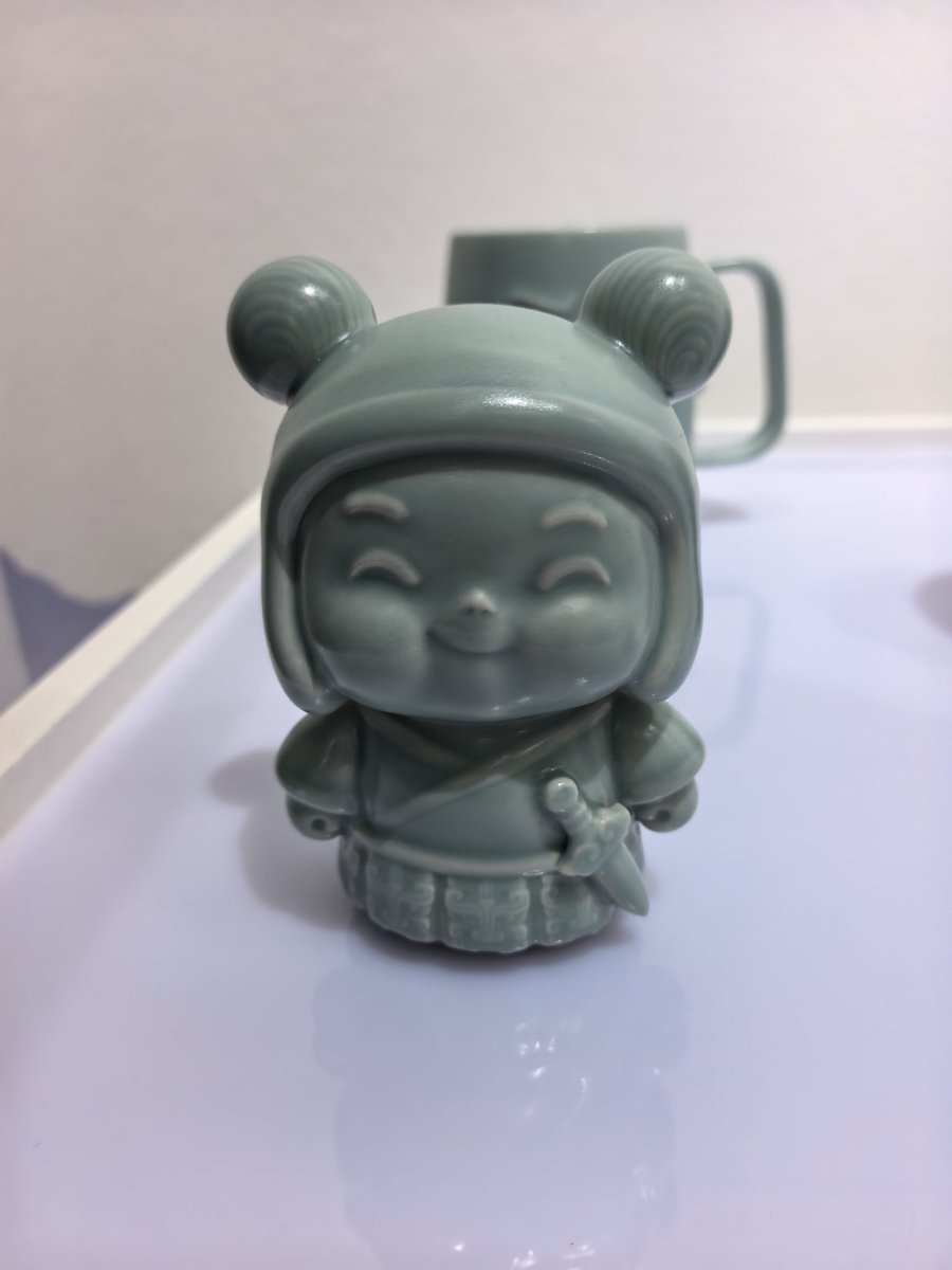 zh13957's tweet photo. 超级萌的龙泉青瓷公仔 https://t.co/H7UYEve1zQ