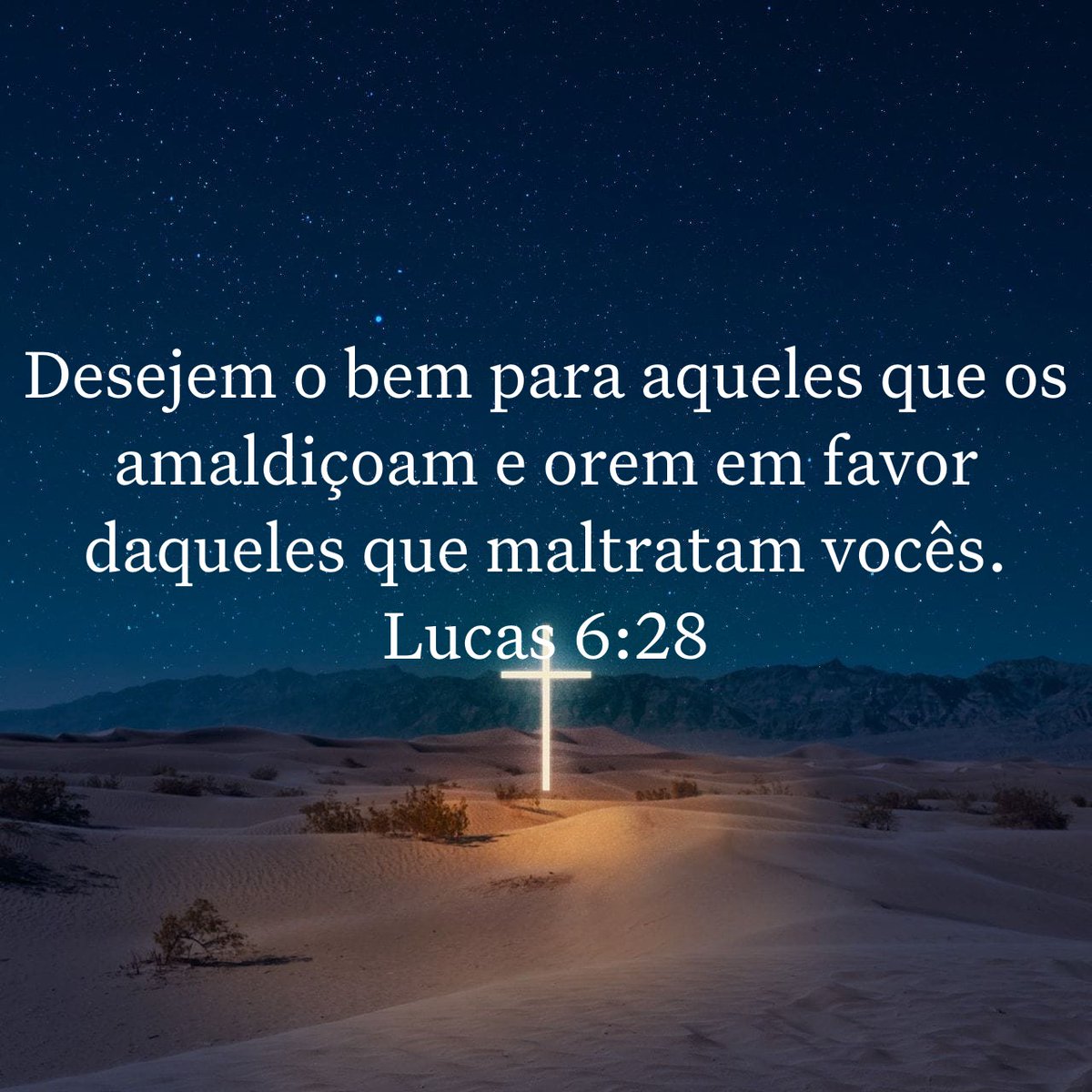 bibliaminuto's tweet photo. Desejem o bem para aqueles que os amaldiçoam e orem em favor daqueles que maltratam vocês. 
Lucas 6:28 https://t.co/546ub6SNeW