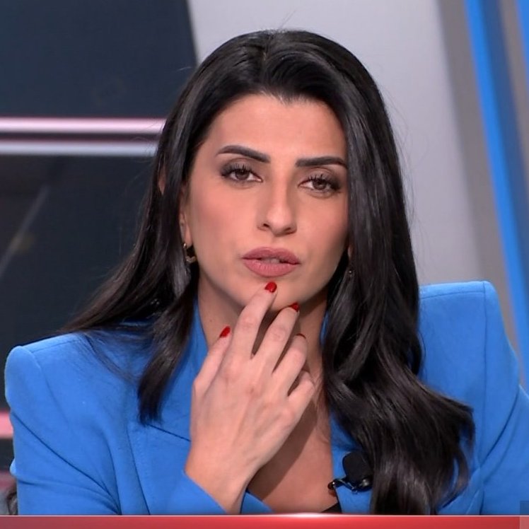hanan_sa_malki's tweet photo. #لارا_نبهان👑
#الأخبار_الليلة🌃🕗#الحدث💎🌴💚🌴💚🌴💚🌴💚🌴💚🌴💚🌴💚 #alarabiya #instagram #TV_media📺#Foto📸 #sky_news #uae #airq #gaza #aldawha #jordana #bbc #cnn #digitalart #alhadath #socialmedia #bayrut #aljazira #foxnews #foryou
@LaraNabhan https://t.co/1o8KTYELAb