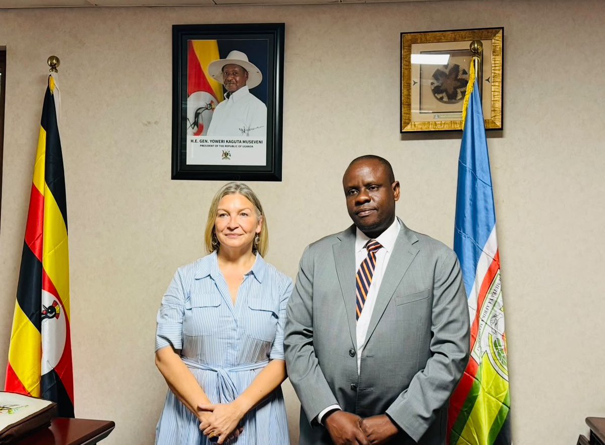 BalaamBarugahar's tweet photo. This morning, flanked by our Permanent Secretary at the Ministry of Local Government, Mr. Ben Kumumanya, I held a productive meeting with the @UNFPAUganda Country Representative in Uganda, Ms. Kristine Blokhus. We discussed the various projects being implemented under UNFPA and explored opportunities to further strengthen our partnership.

I thanked Ms. Kristine Blokhus for UNFPA’s important initiative of training and supporting our Parish Development Model (PDM) Parish Committees across all refugee-hosting districts, Busoga, and Karamoja. This initiative is equipping committee members with relevant skills thereby strengthening the successful implementation of the PDM.

On behalf of the Government of Uganda, I reaffirmed our commitment to working closely with UNFPA on all initiatives aimed at improving service delivery, empowering communities, and advancing inclusive socio-economic transformation across the country.

Together, we shall continue building resilient and prosperous communities for all Ugandans.