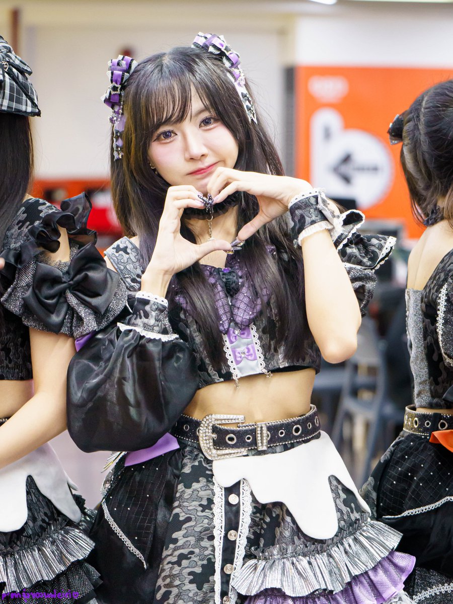 aijung_gallery's tweet photo. (1)วันที่ฉันรอพบเธอ ฉันเฝ้ารอเธอเสมอ💜
#FriendCMJ https://t.co/Nn6BwAG4DU