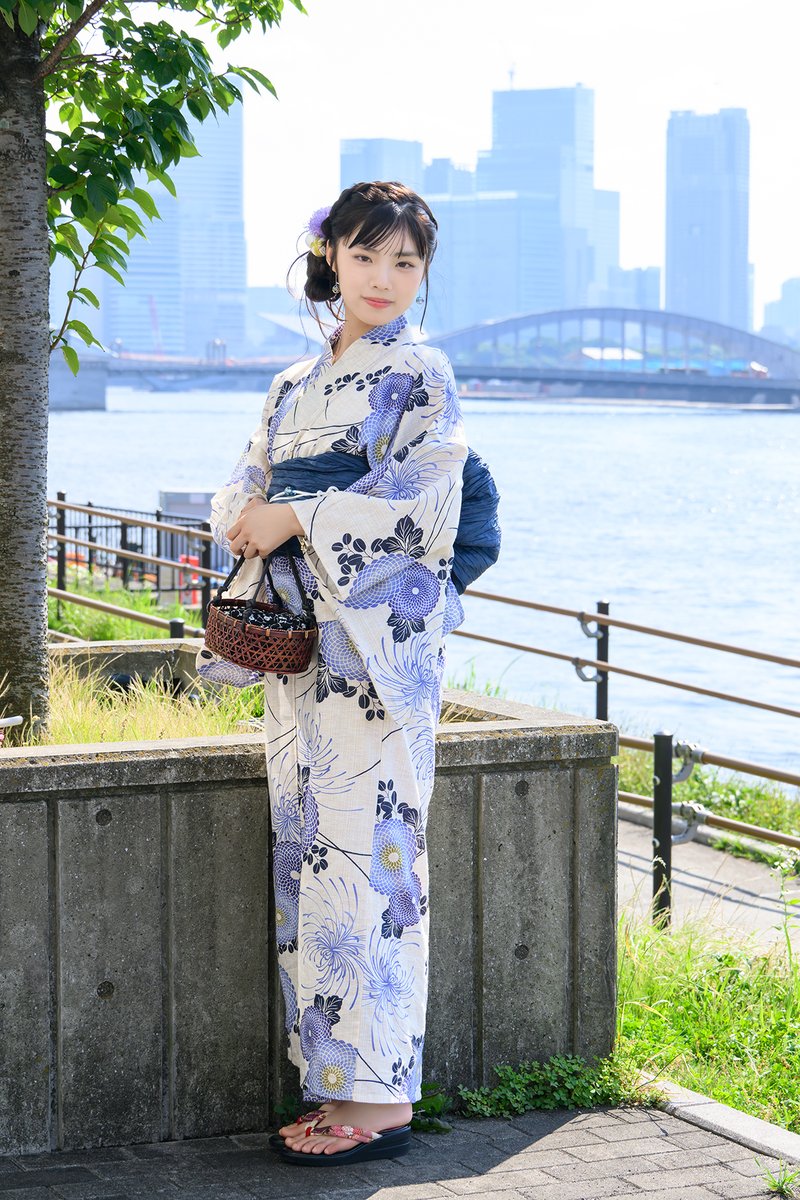 microtamabase's tweet photo. 丸上ひまりさん(@himari_marugami)
CHEER UP!! Project 6月 ファンミーティング
2026-06-13
その18
月島の隅田川沿い、背景に見えるのは勝鬨橋です。浴衣姿のひまりさん、隅田川、勝鬨橋。完璧な組み合わせ。
#丸上ひまり
#CHEERFUL
#CHEERUPproject https://t.co/lGHFgjYqWK