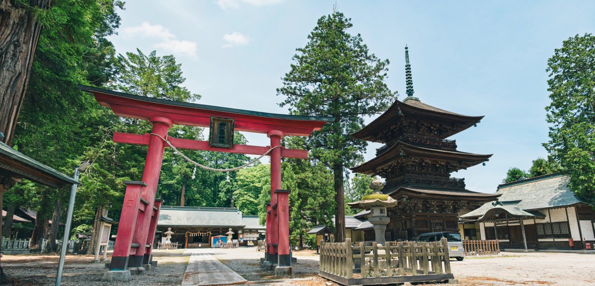 rin_14302's tweet photo. 若一王子神社⛩️
神仏習合の雰囲気が色濃く残る神社
のどかな境内で神社と観音堂にお参りして来た(*ˊᵕˋ*) https://t.co/FPk9V8qlaW