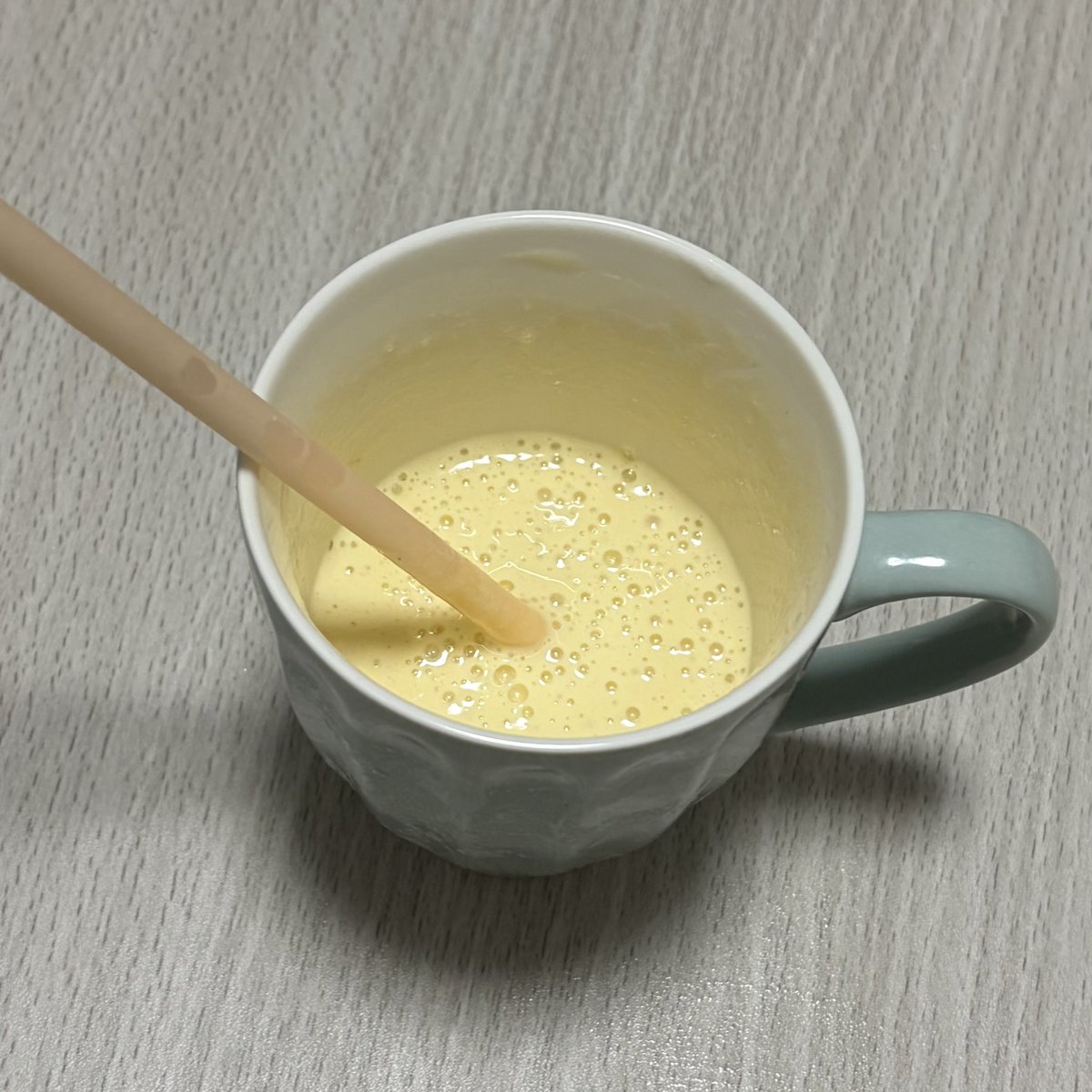 enq3uy's tweet photo. 食事記録ᝰ✍🏻

あなたは食物繊維取ってないよ！と言われたので夜ご飯のレタス下はオートミールにした👍🏻今日はあんまり活動する日じゃなかったのでカロリー抑えめ(マンゴースムージー飲みかけ) https://t.co/UXyqRf9pxc