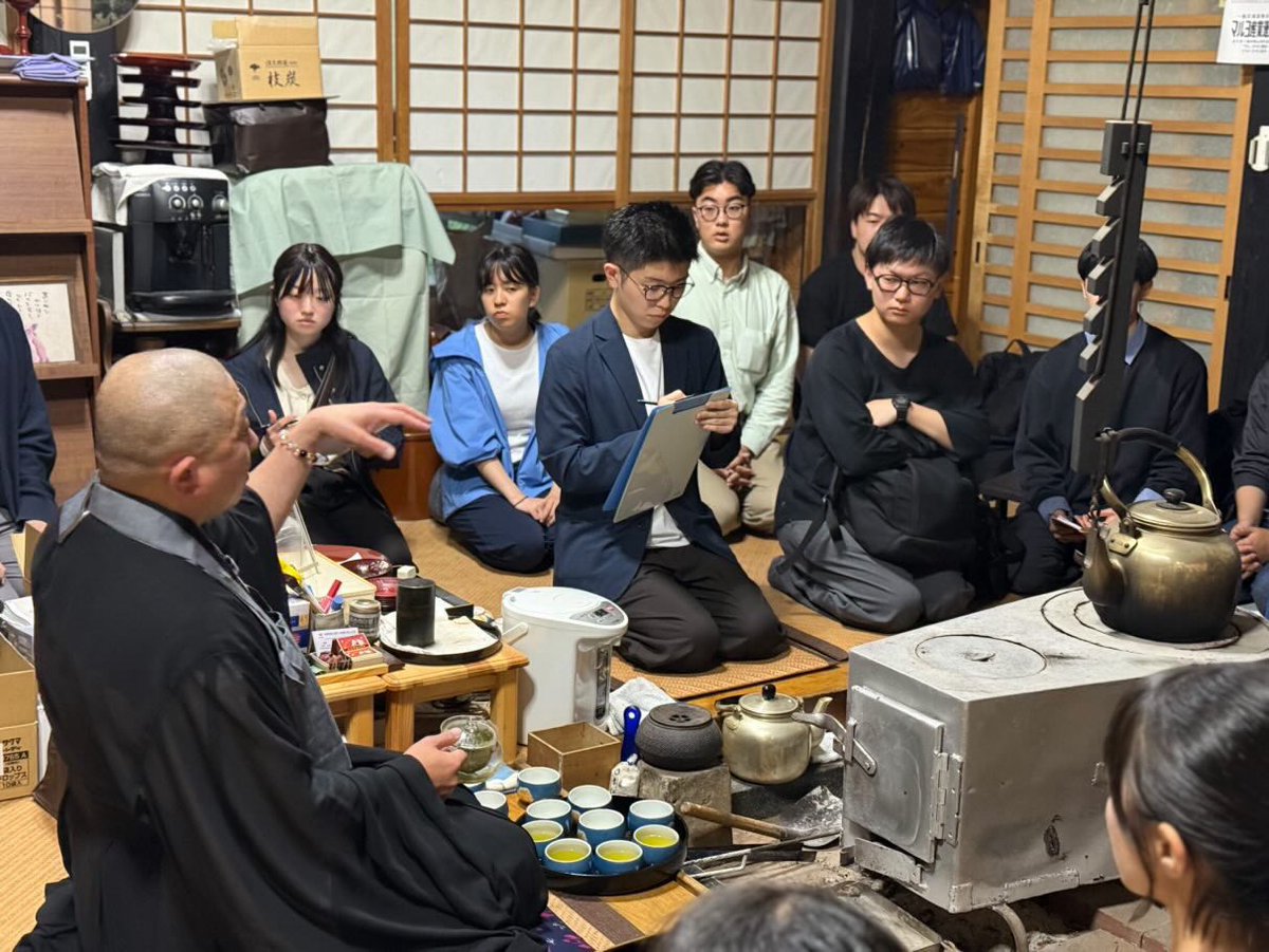 gandai_gakuvo's tweet photo. 【前期三陸現地活動】
6月21日に山田町へ行きました！あいにくの雨でしたが、地元の方からたくさんの貴重なお話を聞くことができました！今回の経験を、今後私たちなりに活動に活かしていきます✨

皆さんもぜひ山田町へ訪れてみてください👀🎶
 #岩手大学
 #三陸委員会ここより
 #山田町 https://t.co/uNSalGD36z