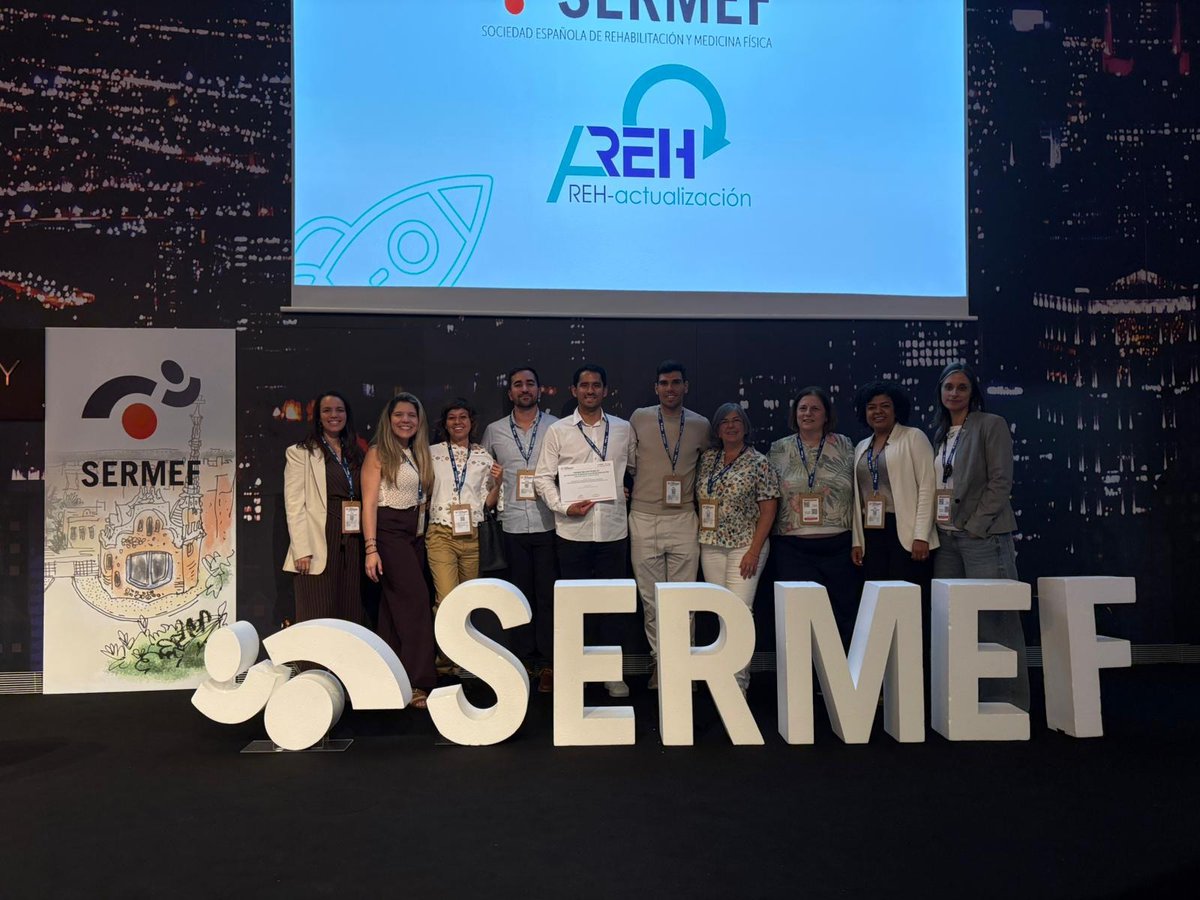 hospitaldelmar's tweet photo. 🏆Tres reconocimientos que impulsan la rehabilitación del futuro
🌊El @hospitaldelmar vuelve del congreso @sermef_es con tres reconocimientos: dos becas #IPSEN para proyectos de rehabilitación neurológica y el premio al Mejor Trabajo en Innovación por un estudio con realidad virtual 360° y cicloergometria en la UCI.
🤝Un resultado del trabajo conjunto de los servicios de Medicina Física y Rehabilitación y Medicina Intensiva.
🔗Conoce los proyectos y sus protagonistas: https://t.co/oGxCxeTUvX
@estherbarreirop @paulahbarti @ester_marco @ramirezcindry @annaguillens @evapascualgarc1 @mar_uci
