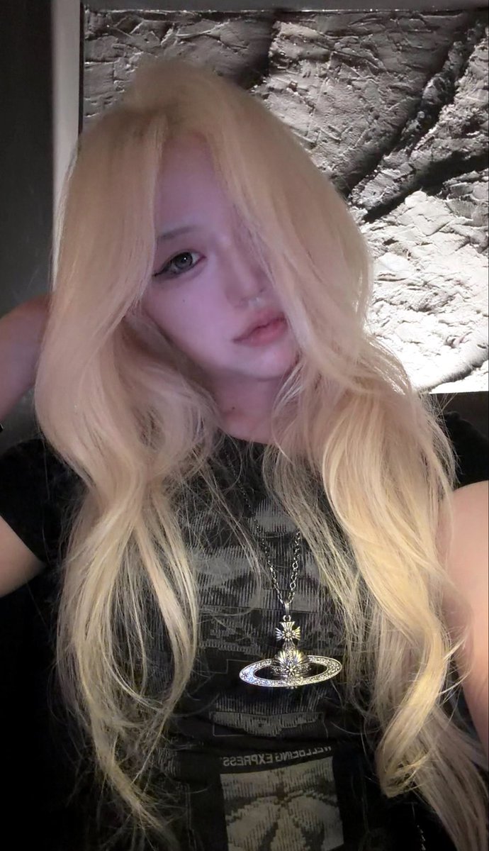 dpdhi11's tweet photo. 공주머리 https://t.co/EZ8xcWUT1s