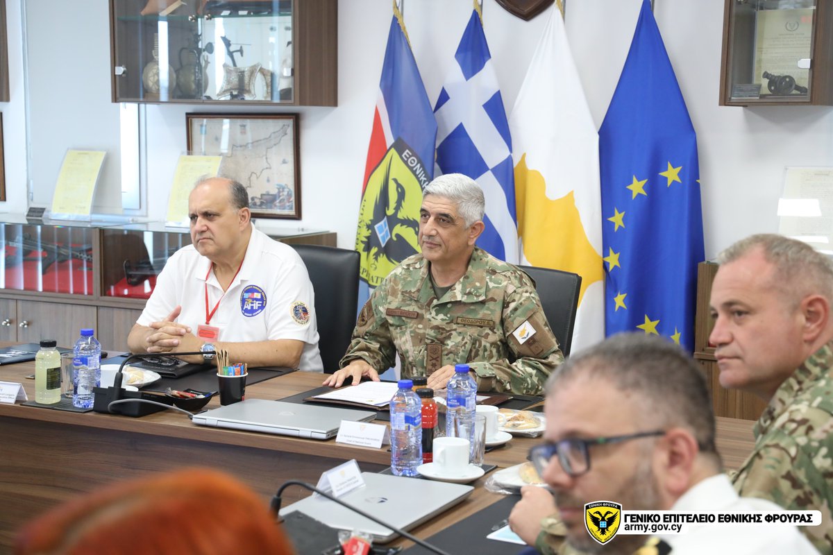 NationalGuardCY's tweet photo. Επίσκεψη Ομογενών Φοιτητών του American Hellenic Institute Foundation (AHIF) στο ΓΕΕΦ

Διαβάστε Περισσότερα👇
https://t.co/CvAwomq2e8

#ΕθνικήΦρουρά #ΕίμαστεΠερήφανοι https://t.co/WBedLSevh3