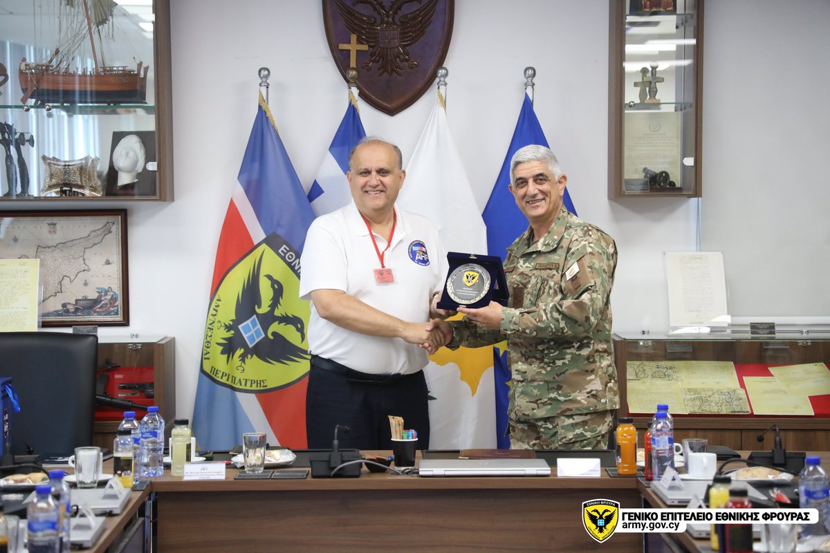 NationalGuardCY's tweet photo. Επίσκεψη Ομογενών Φοιτητών του American Hellenic Institute Foundation (AHIF) στο ΓΕΕΦ

Διαβάστε Περισσότερα👇
https://t.co/CvAwomq2e8

#ΕθνικήΦρουρά #ΕίμαστεΠερήφανοι https://t.co/WBedLSevh3