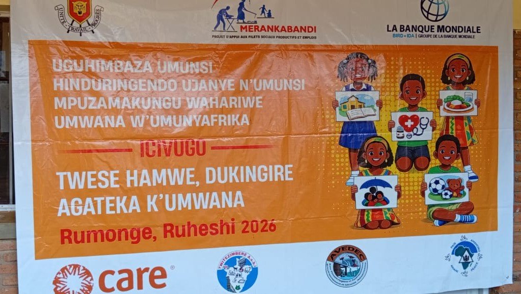 Merankabandi2's tweet photo. @TwitezimbereBdi @CAREGlobal @AVEDECBurundi @cocafemgl @Gitega Cette célébration s'organise également dans le secteur #Rumonge, de @burungaProvince et ailleurs dans différentes provinces du #Burundi avec le même thème de l'enfant africain, toujours dans le même cadre des mésures d'accompagnt du @Merankabandi2 pour le dvpt du capital humain https://t.co/In5jSr9cOD