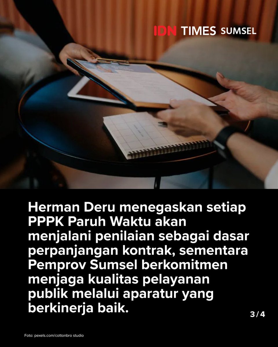 IDNTimesSumsel's tweet photo. Gubernur Sumatra Selatan Herman Deru memastikan kebijakan PPPK Paruh Waktu di lingkungan Pemprov Sumsel tetap berlanjut, namun perpanjangan kontrak setiap pegawai akan ditentukan berdasarkan hasil evaluasi disiplin dan kinerja.

#IDNTimesSumsel 

https://t.co/v33phopYTd https://t.co/EkkglDqOQ1