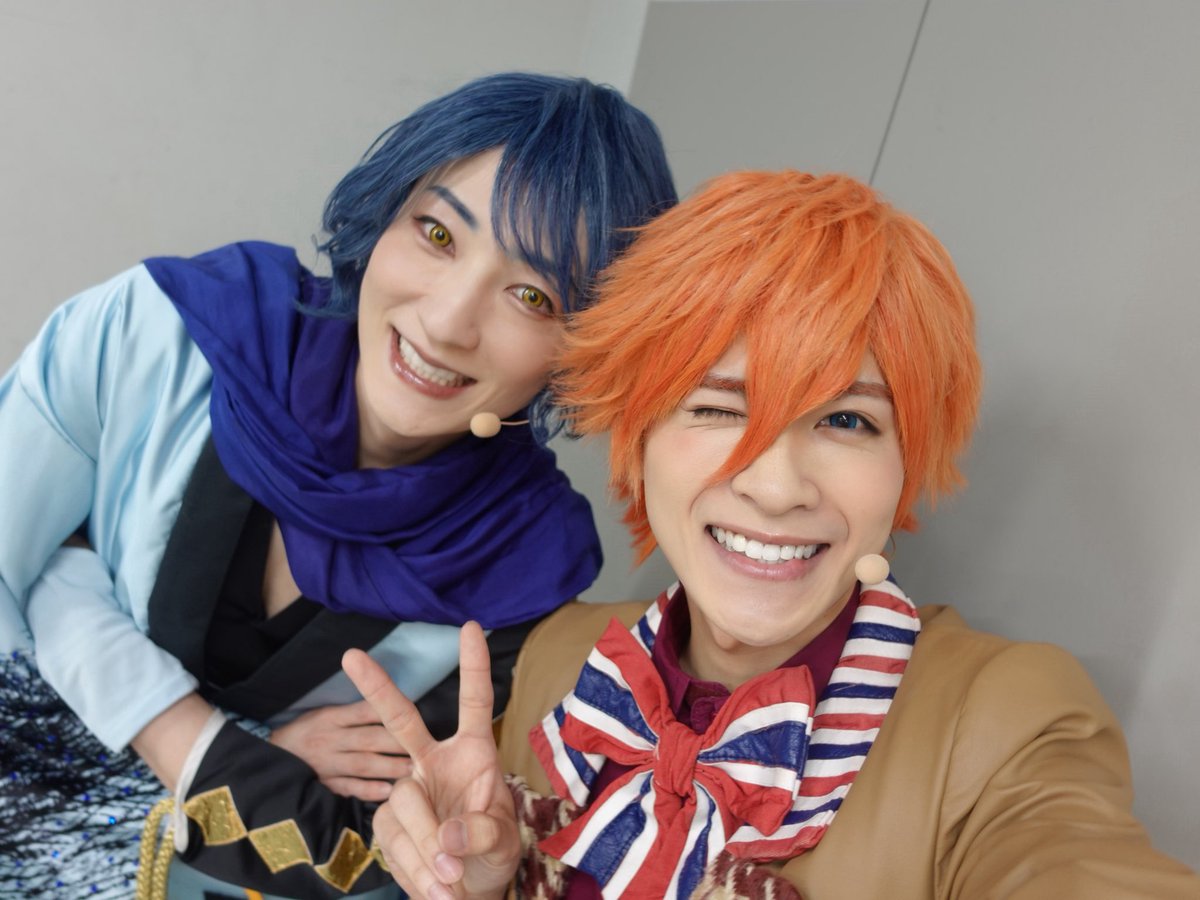 Asahi_Amano's tweet photo. 舞台アイ★チュウ ファイナルライブ
「LIVE!!!!!!アイ★チュウ〜étoile éternelle〜」
思い出大放出スペシャル③
和の魅せ方最強お兄ちゃん達、天上天下！
GrandMasterで大きい背中で引っ張ってくれ着いていかせてもらったしょうくん
話せば話すほど止まらなくなるし大好きなまぐくん
いつもめーっちゃ綺麗で、優しく話してくれるひなたくん
根っから巽で情熱男の辻けんくん
#舞台アイチュウ