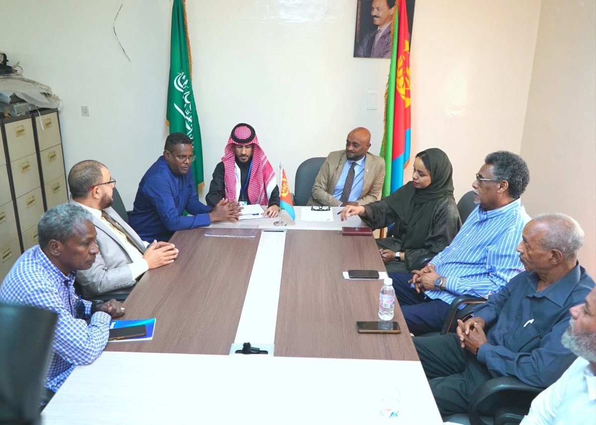 GhideonMusa's tweet photo. The Eritrean Community in Jeddah and its suburbs, under the supervision of Consul General Mr. Abdulrahman Osman, has signed a medical cooperation agreement with Al-Saqaf Eye Center to deliver specialized eye care services to all Eritrean citizens.
@ericomjeddah #Eritrea #SaudiArabia