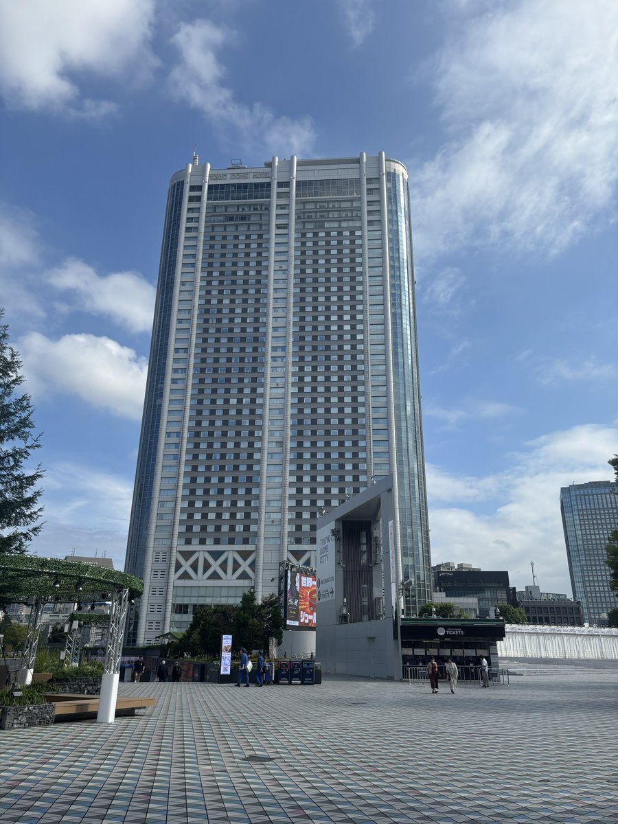 oshanty59's tweet photo. 楽しみにしていた #東京ドームホテル の #謎解き 行ってきた!!!✨️
同期3人と協力しながら進められて楽しかったーー🌈🌈
エラーで進めないことが2回あって残念だったけど
ヒント無しでも余裕持って解けた✨️
#ホテル脱出 #真夜中のミステリーウェディングからの脱出 #SCRAP #水道橋 #脱出 https://t.co/oGlSaC3Fej