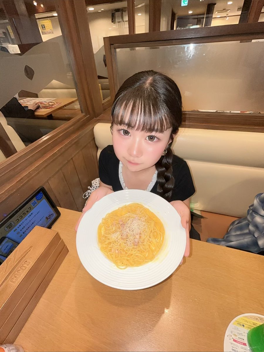今日もおつかれー！🎶🫶🏻 ももの最近食べたものまとめ🍛🍝🍨💞
