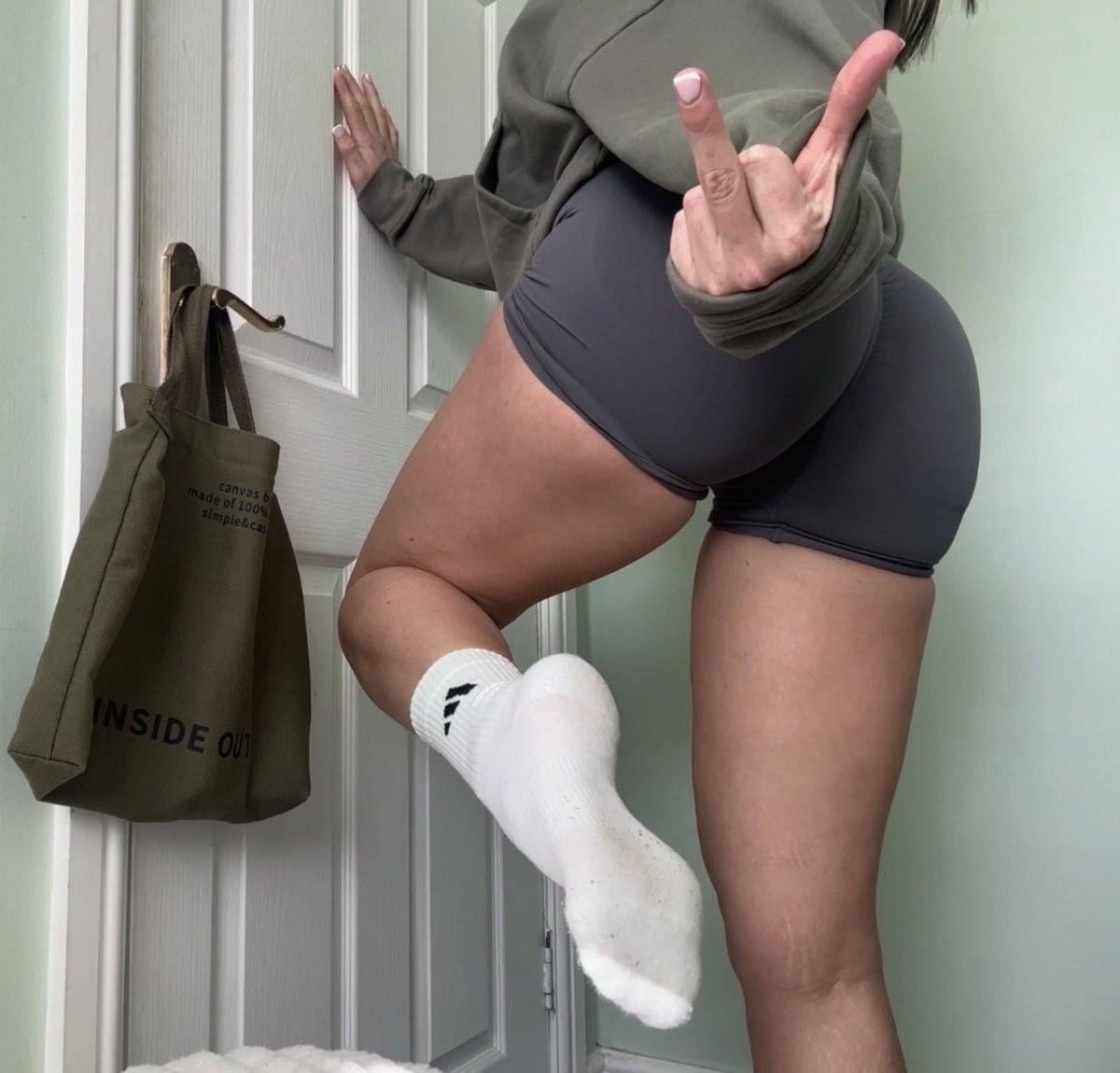 OFPromoOf's tweet photo. @ElusiveElliee @allforelliee 

Make sure you are following both my Mommy Ellie’s accounts!🩷

https://t.co/zuJelSTQHW https://t.co/5ZkOayDAz3