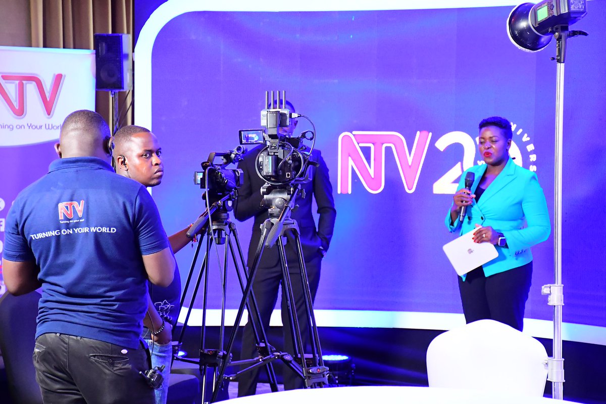 chris__kateeba's tweet photo. I think it’s time we recognized the incredible people behind the screens at @ntvuganda and @sparktvuganda Over the past three days, they’ve worked tirelessly to bring us every moment They may not always be in front of the cameras
#ugandafreedompress https://t.co/zT27CiwbUk