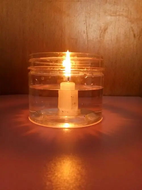 GG_Mariiiie's tweet photo. Turn an old mason jar into a cute candle holder! Wrap jute twine around it, add a tea light, and your cozy evening vibe is ready https://t.co/8KrHctAebd