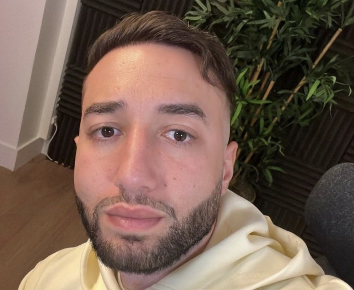 encoretama's tweet photo. Lacrim Billy et overteck94 😂 https://t.co/60TFfj4qUV