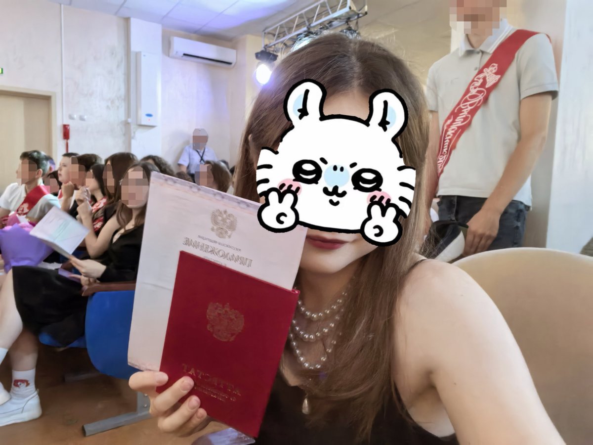 SOLLYANCKA's tweet photo. Bye school🙌🙌 https://t.co/ZjKGiLl2eW