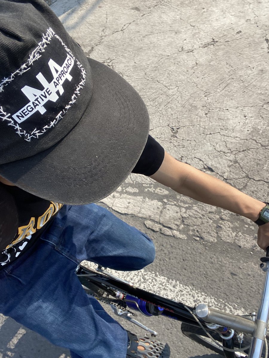 outrodancing's tweet photo. aneka ragam #Selfie #BikeToWork https://t.co/xbMo2DhuTa